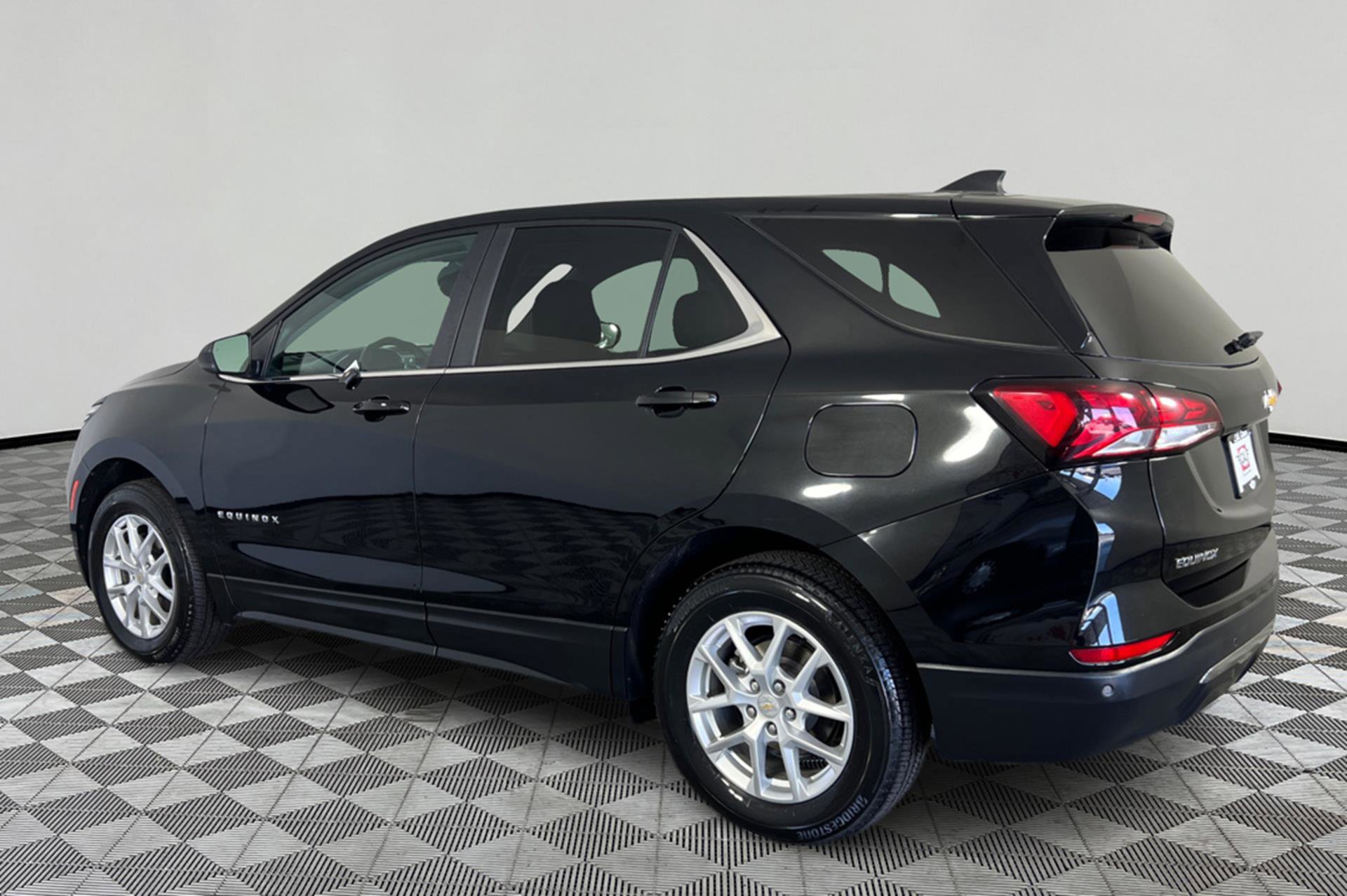 2024 Chevrolet Equinox LT Image 6 of 26