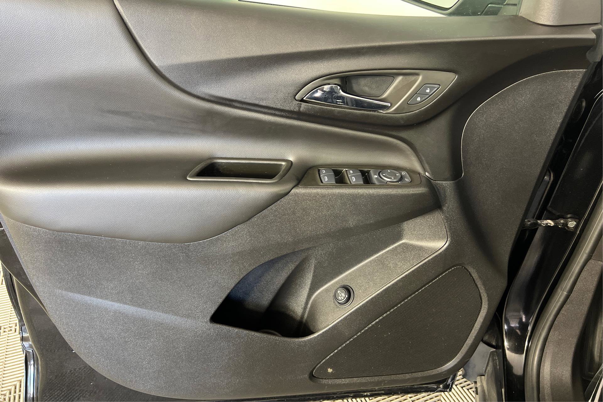 2024 Chevrolet Equinox LT Image 17 of 26