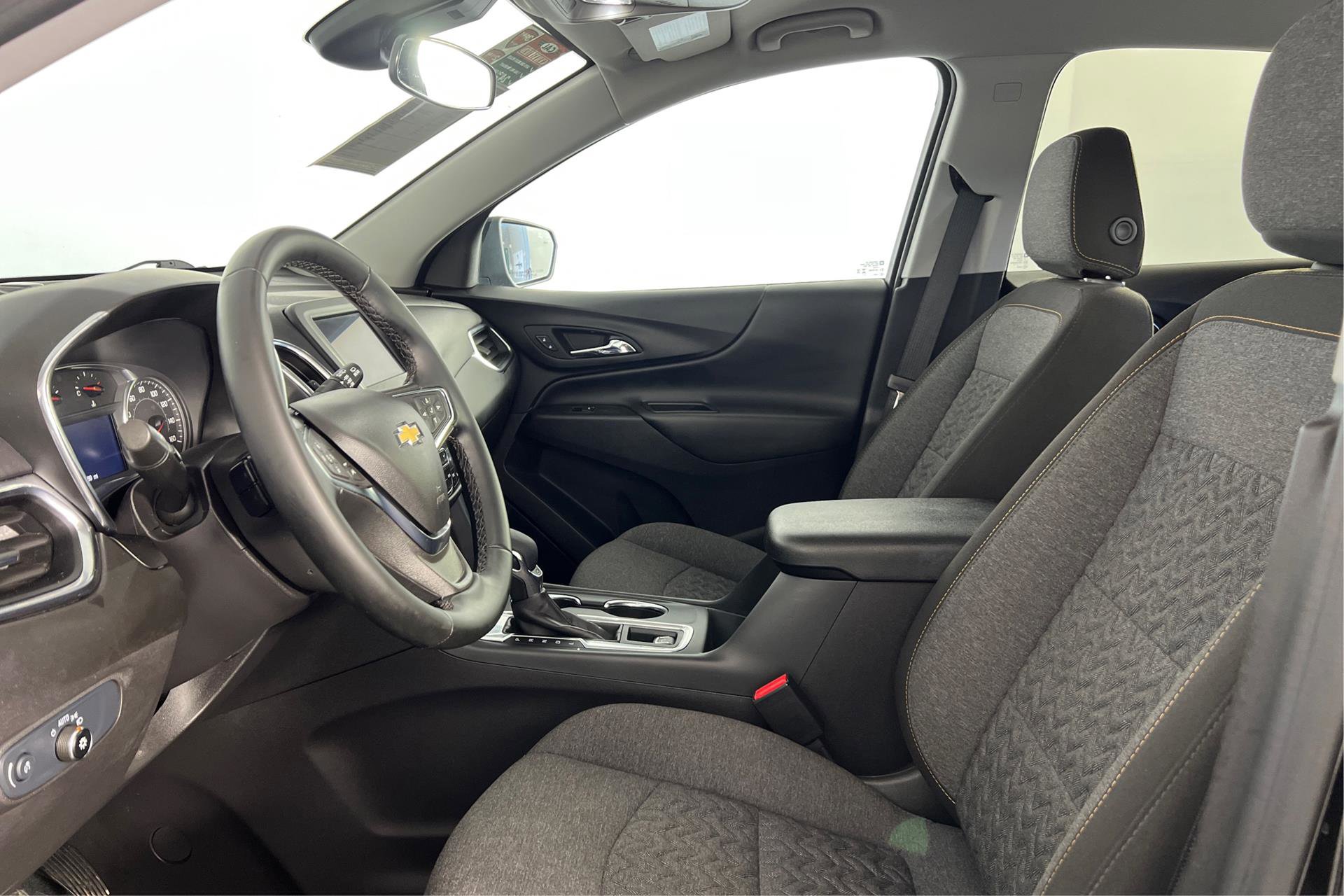 2024 Chevrolet Equinox LT Image 11 of 26