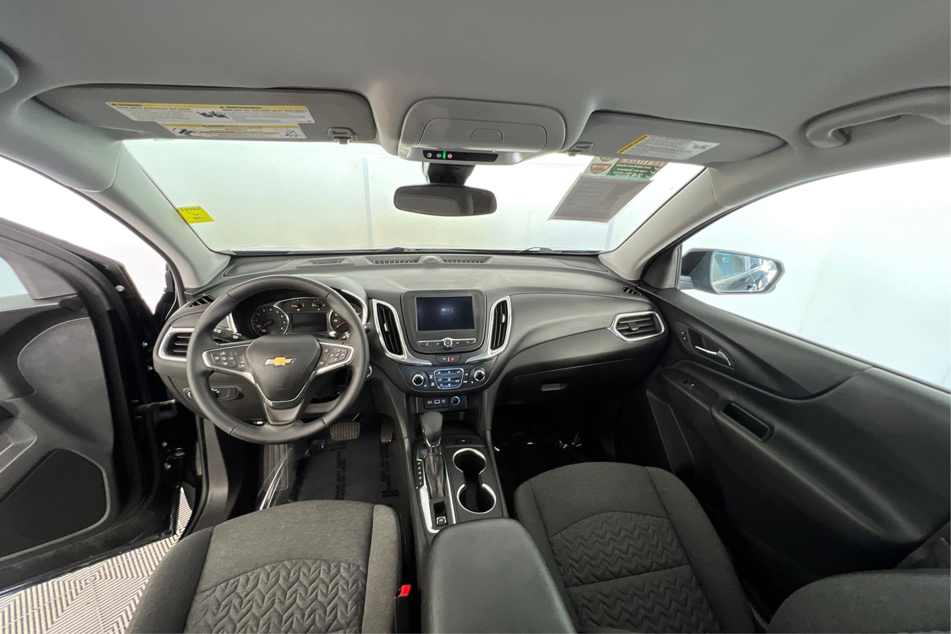 2024 Chevrolet Equinox LT Image 12 of 26
