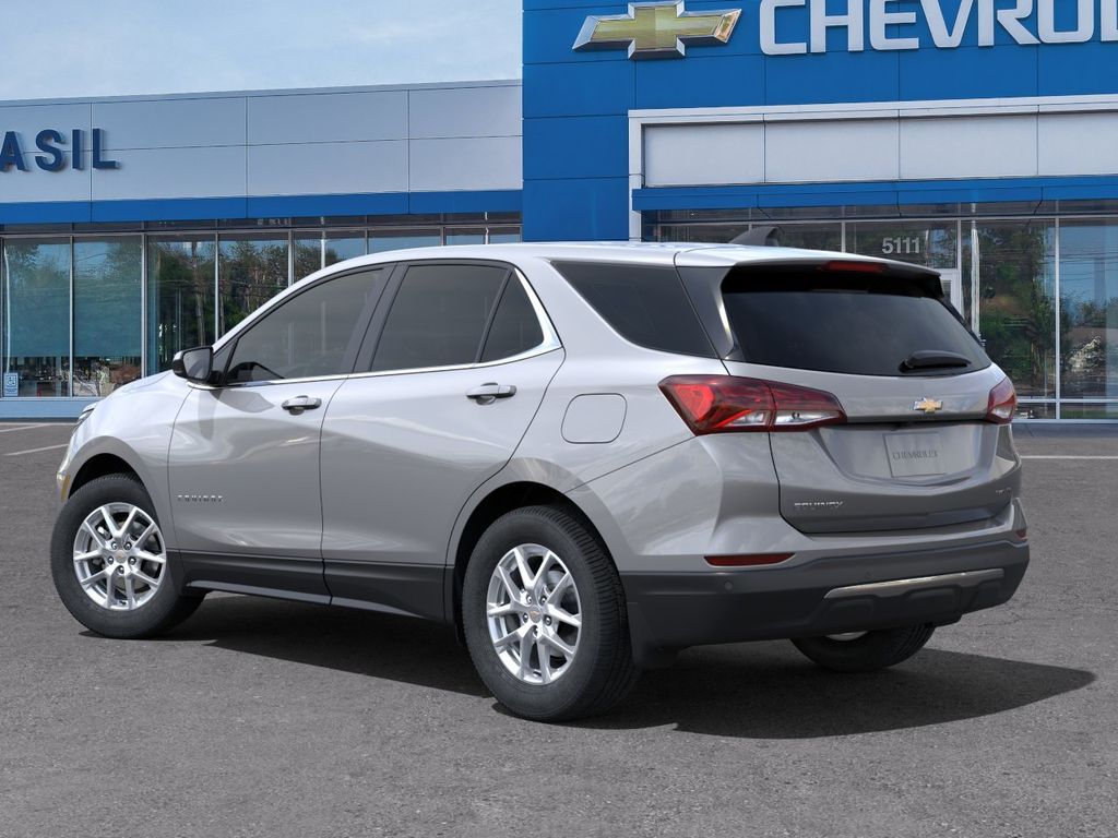 2024 Chevrolet Equinox LT Image 8 of 24