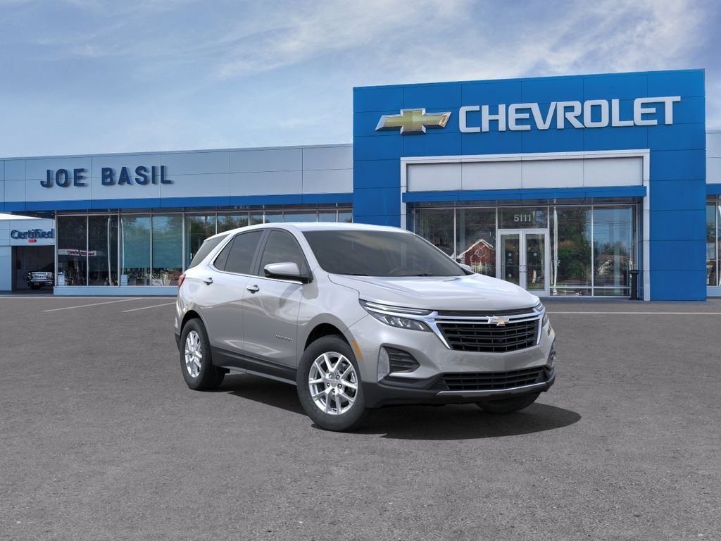 2024 Chevrolet Equinox LT Image 5 of 24
