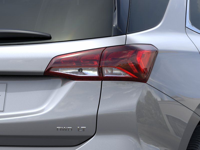 2024 Chevrolet Equinox LT Image 11 of 24