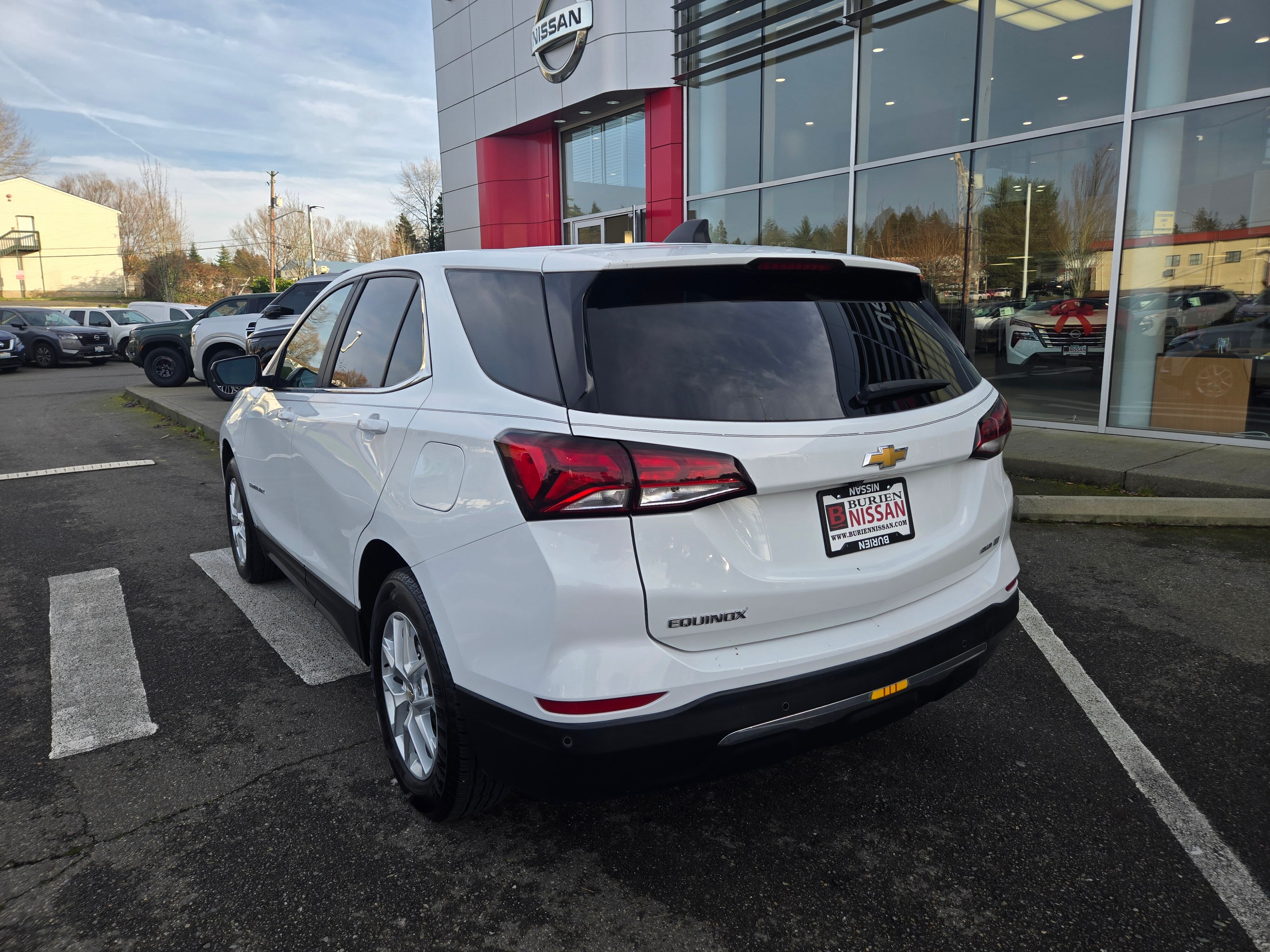 2024 Chevrolet Equinox LT Image 7 of 33