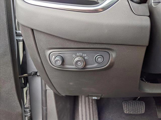 Vehicle image 18 of 23