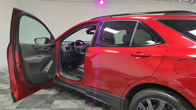 Vehicle image 19 of 27