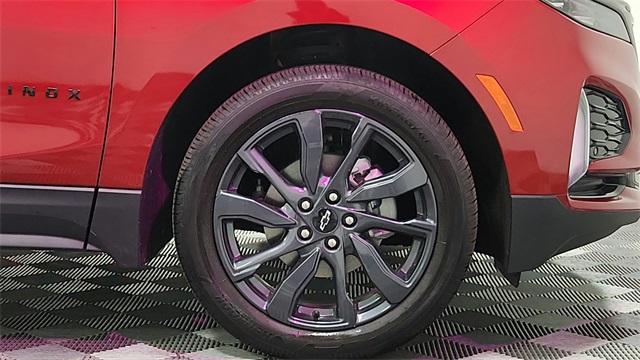Vehicle image 25 of 27