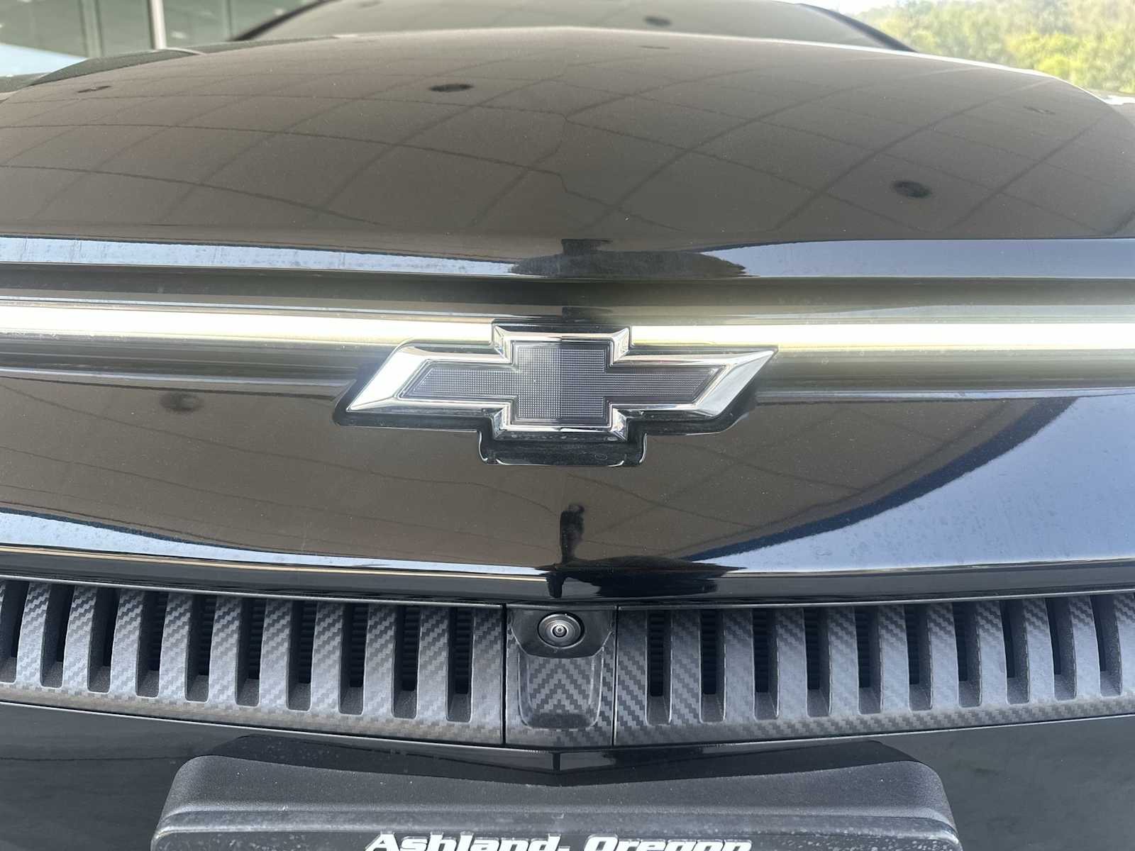 Vehicle image 27 of 32