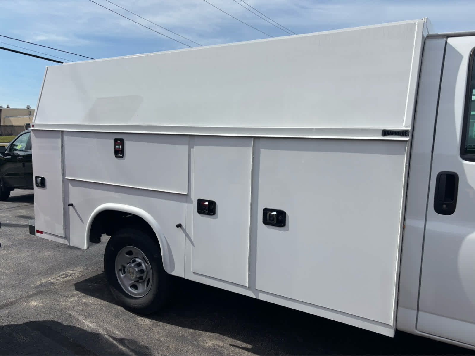 2024 Chevrolet Express Base Image 6 of 7