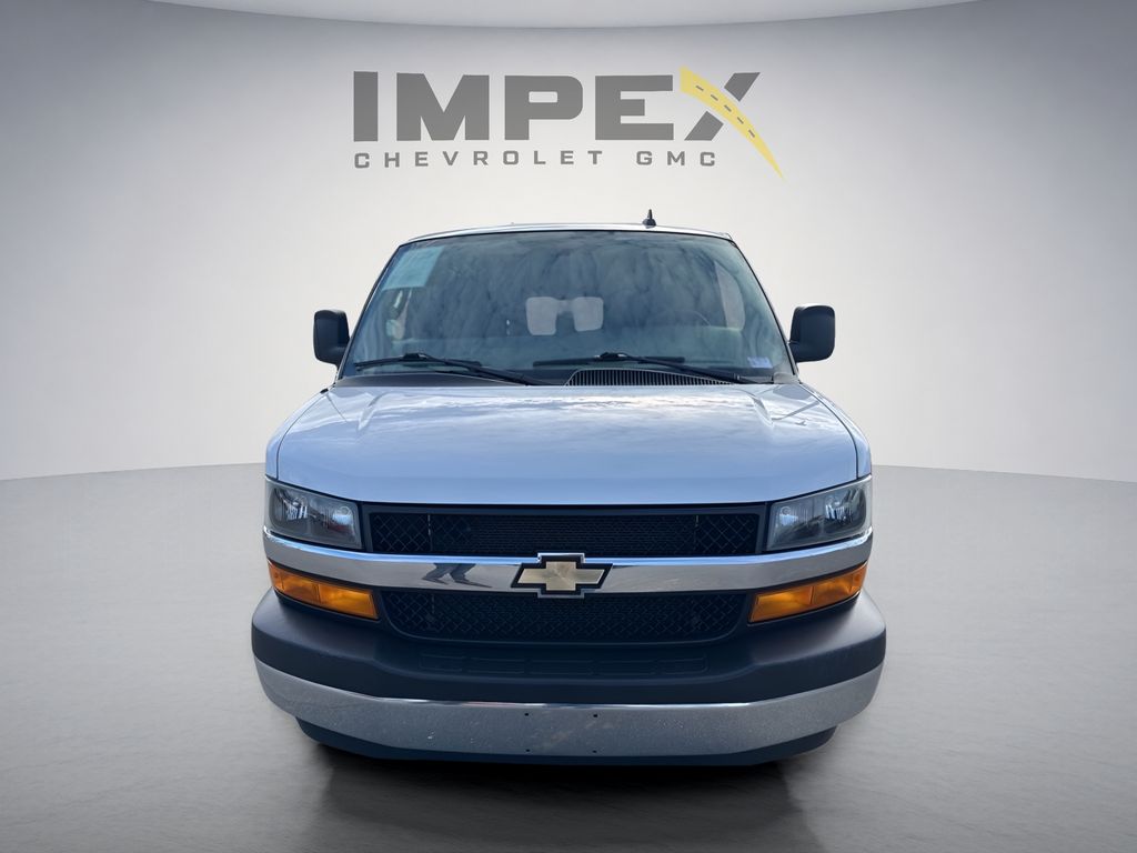 2024 Chevrolet Express Base Image 2 of 30