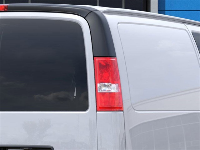 Vehicle image 11 of 24