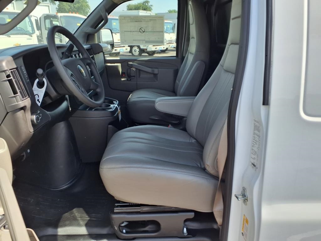 Vehicle image 6 of 20
