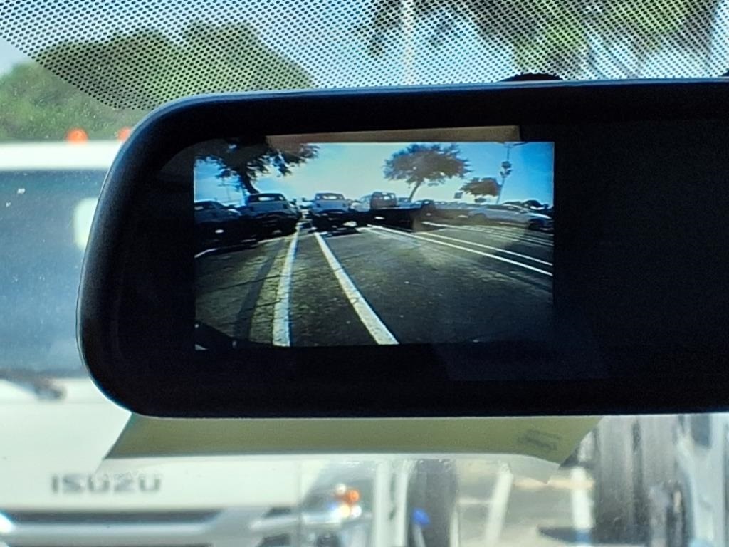 Vehicle image 13 of 20