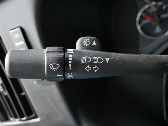 Vehicle image 9 of 16