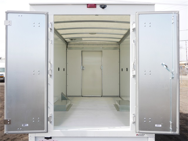 Vehicle image 15 of 16