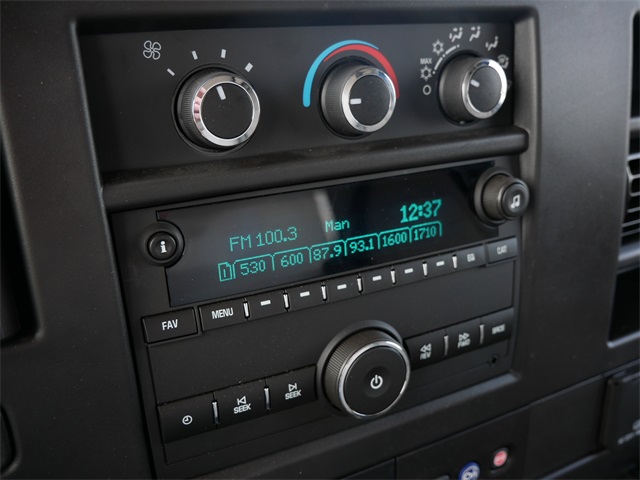 Vehicle image 10 of 16