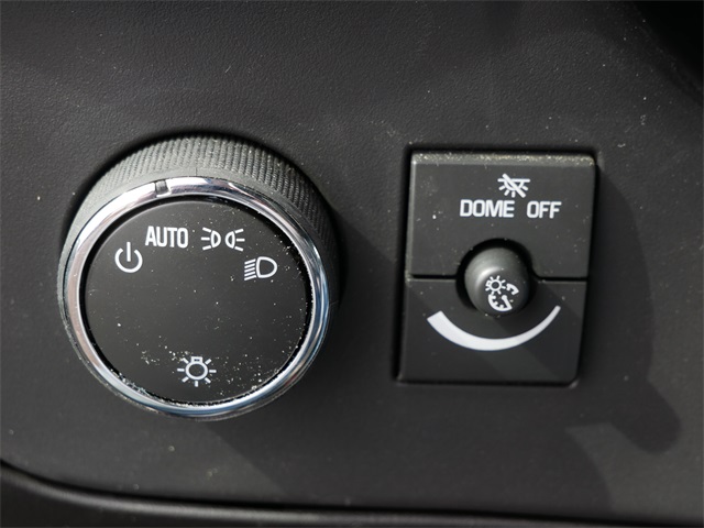 Vehicle image 14 of 16