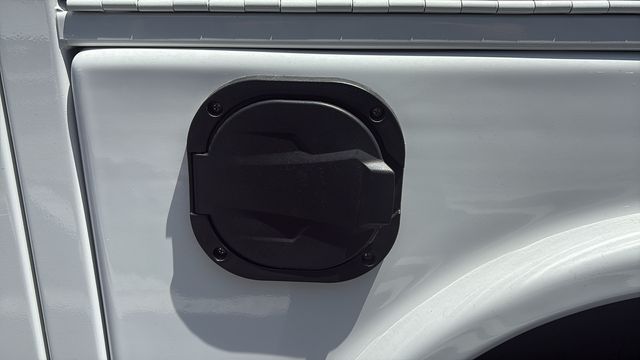 Vehicle image 12 of 40