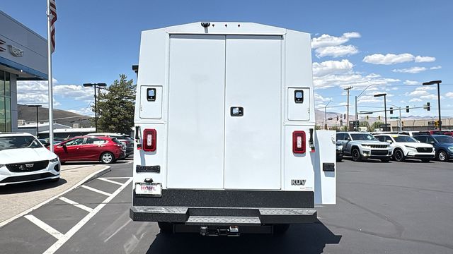 Vehicle image 34 of 40