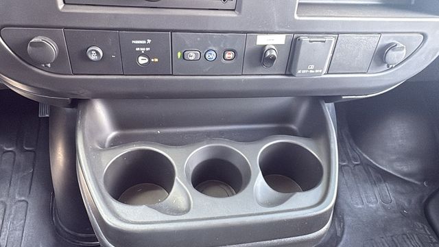 Vehicle image 9 of 40