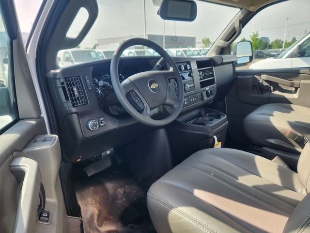 2024 Chevrolet Express Base Image 13 of 27