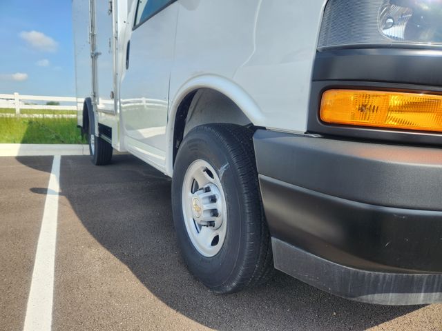 2024 Chevrolet Express Base Image 27 of 27