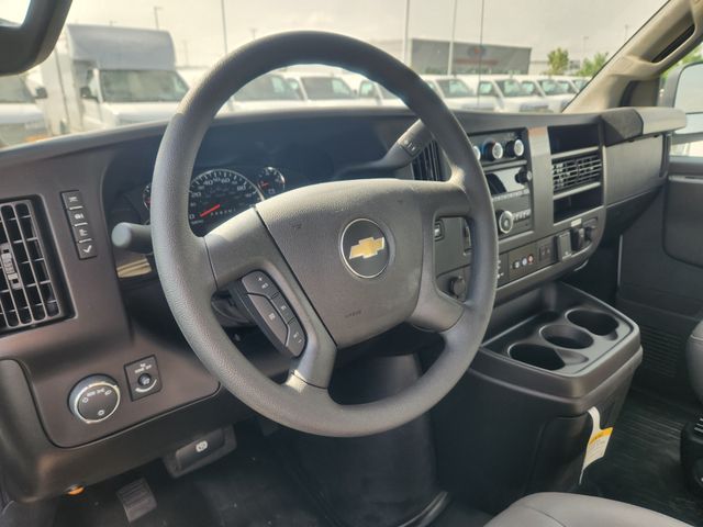 2024 Chevrolet Express Base Image 21 of 27