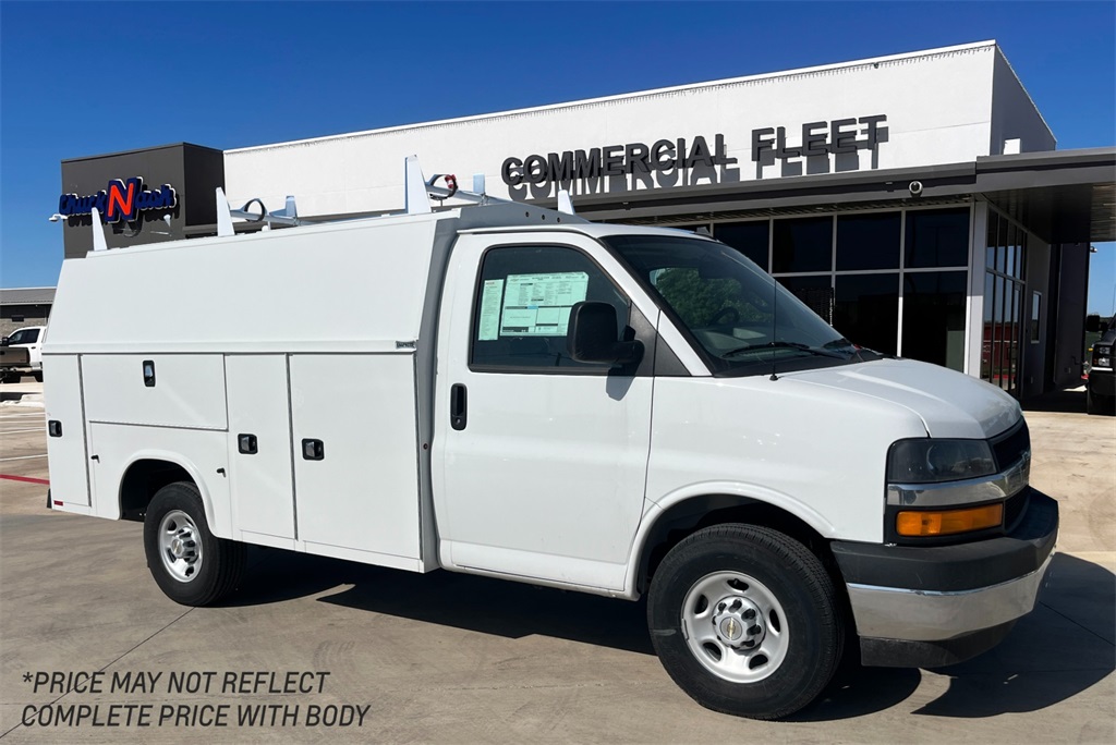 Vehicle image 3 of 26