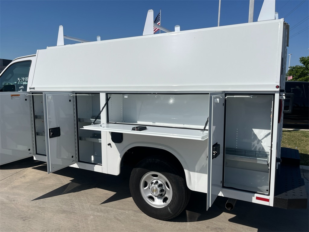 Vehicle image 10 of 26