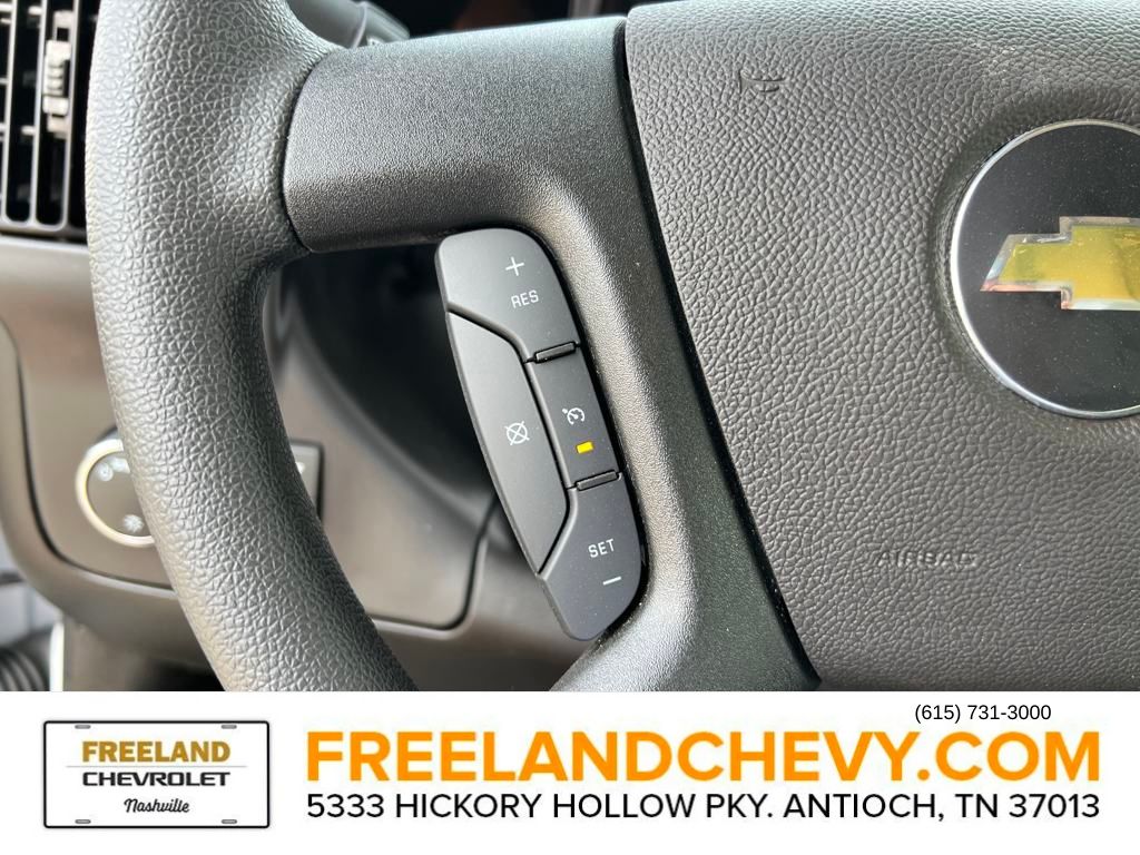Vehicle image 24 of 25