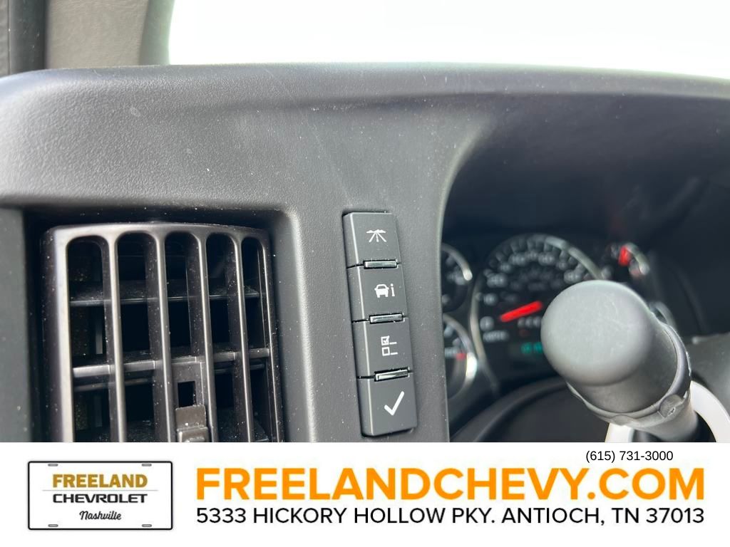Vehicle image 20 of 25