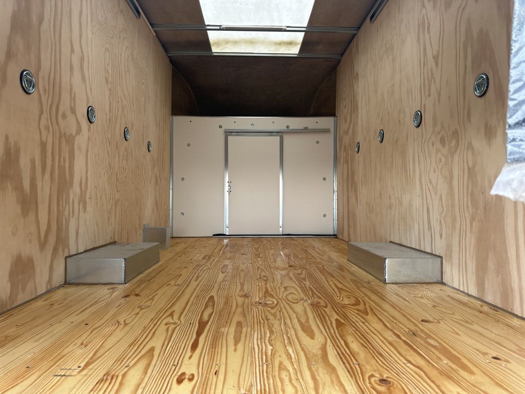 2024 Chevrolet Express Base Image 4 of 4