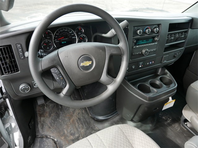 Vehicle image 6 of 16