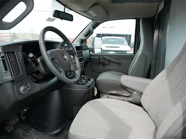 Vehicle image 5 of 16