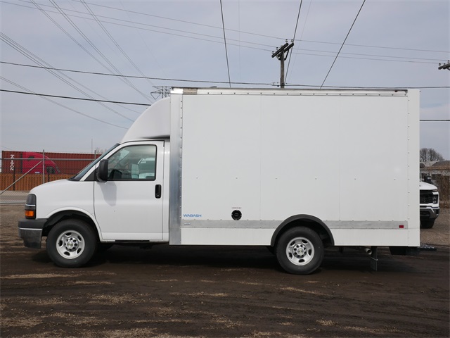 Vehicle image 4 of 16