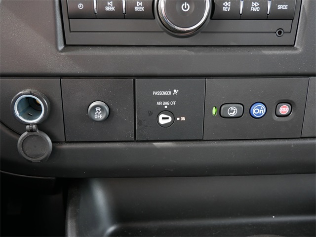 Vehicle image 11 of 16