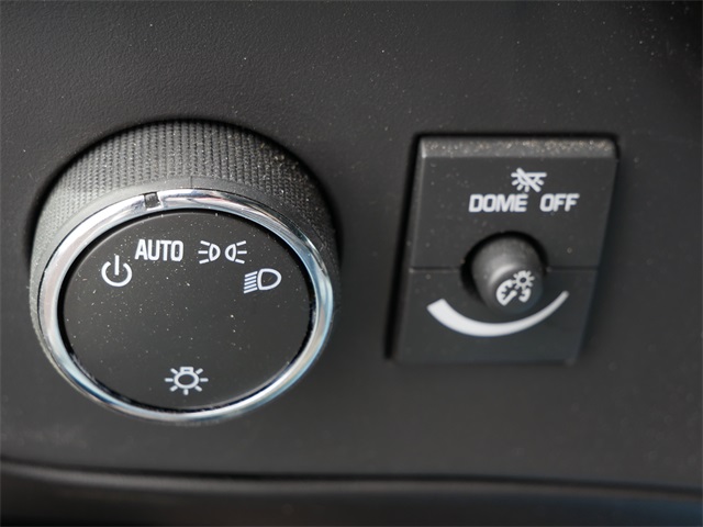 Vehicle image 14 of 16