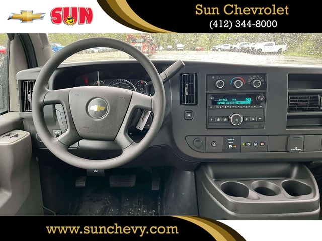 2024 Chevrolet Express Base Image 11 of 31
