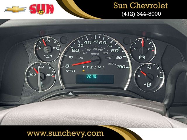 2024 Chevrolet Express Base Image 12 of 31