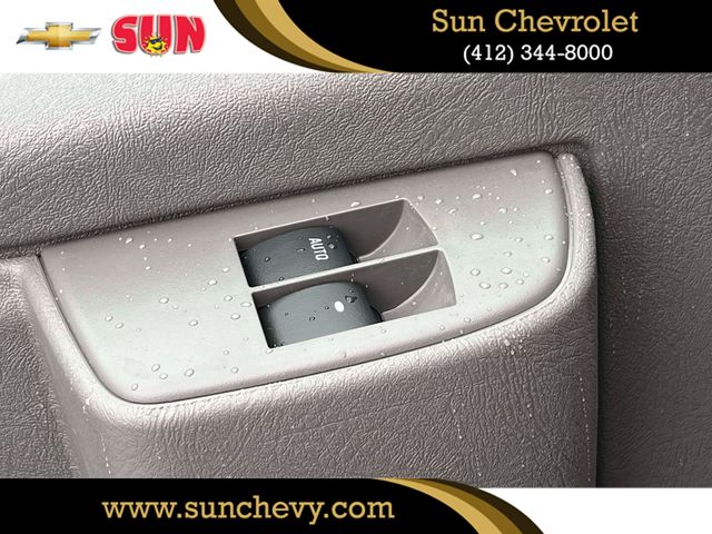 2024 Chevrolet Express Base Image 19 of 31