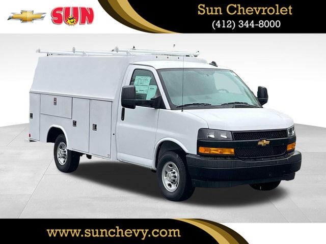2024 Chevrolet Express Base Image 3 of 31