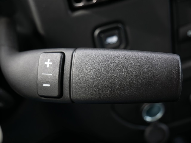 Vehicle image 8 of 16