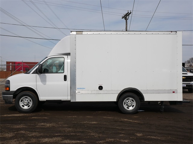 Vehicle image 4 of 16
