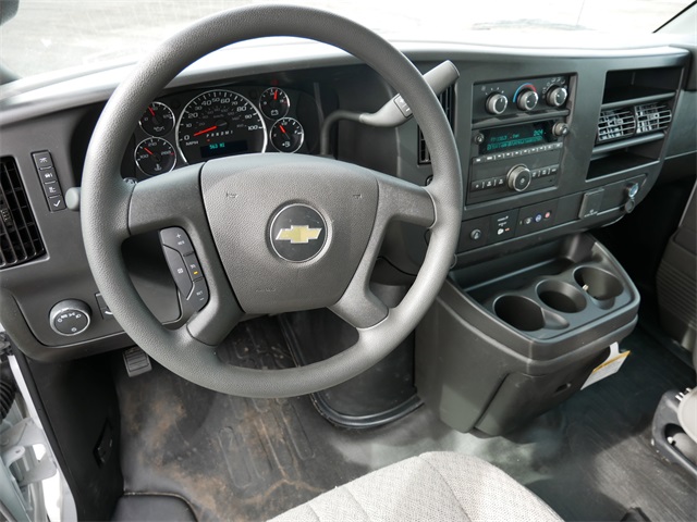 Vehicle image 6 of 16