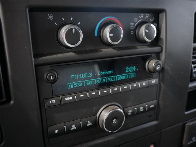 Vehicle image 10 of 16