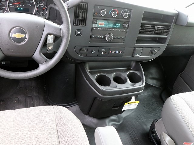 2024 Chevrolet Express Base Image 26 of 27