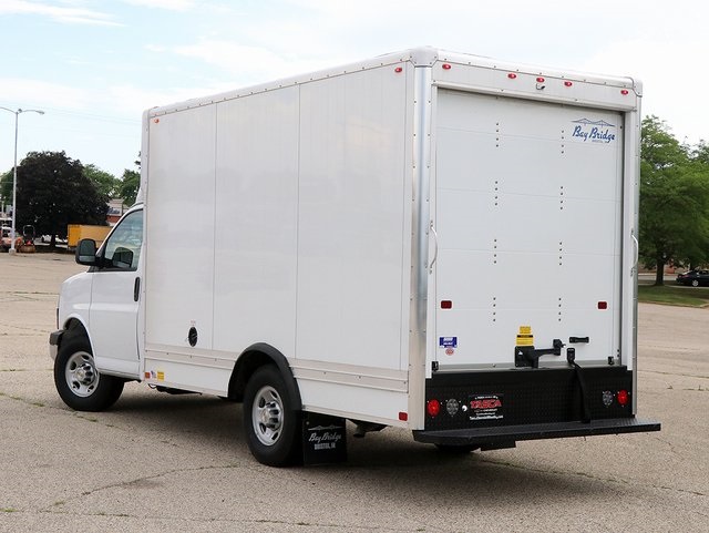 2024 Chevrolet Express Base Image 5 of 27