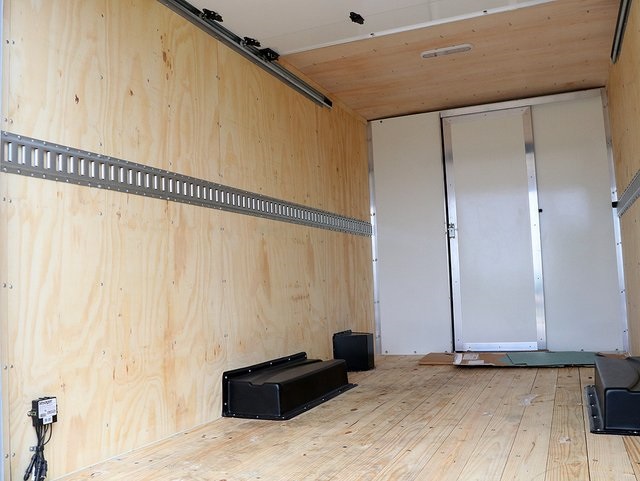 2024 Chevrolet Express Base Image 7 of 27