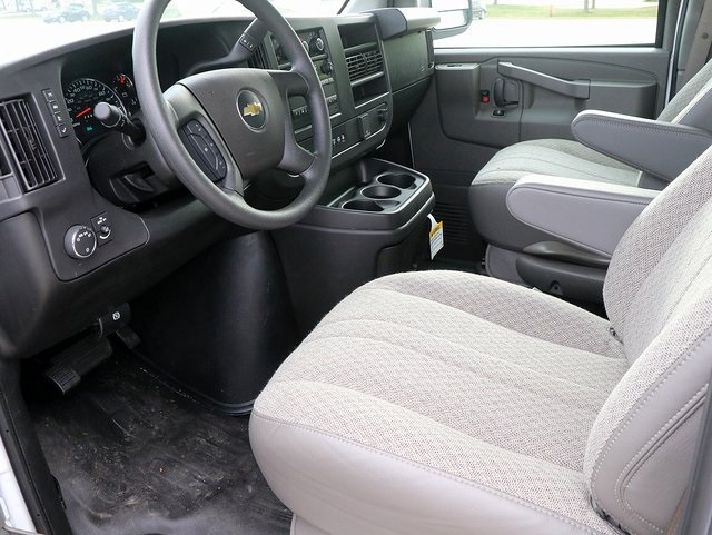 2024 Chevrolet Express Base Image 12 of 27