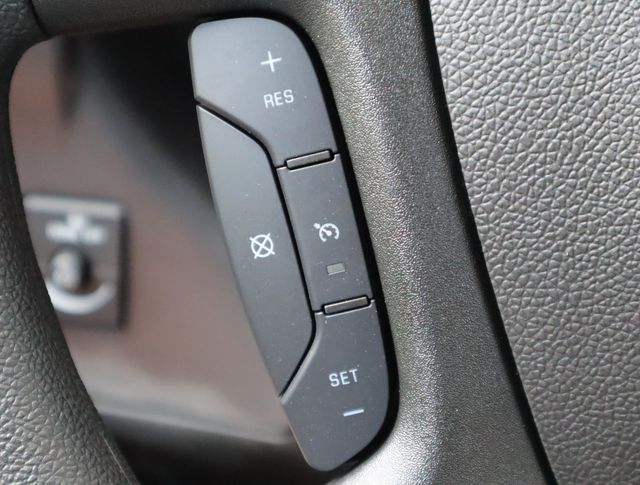 2024 Chevrolet Express Base Image 31 of 34